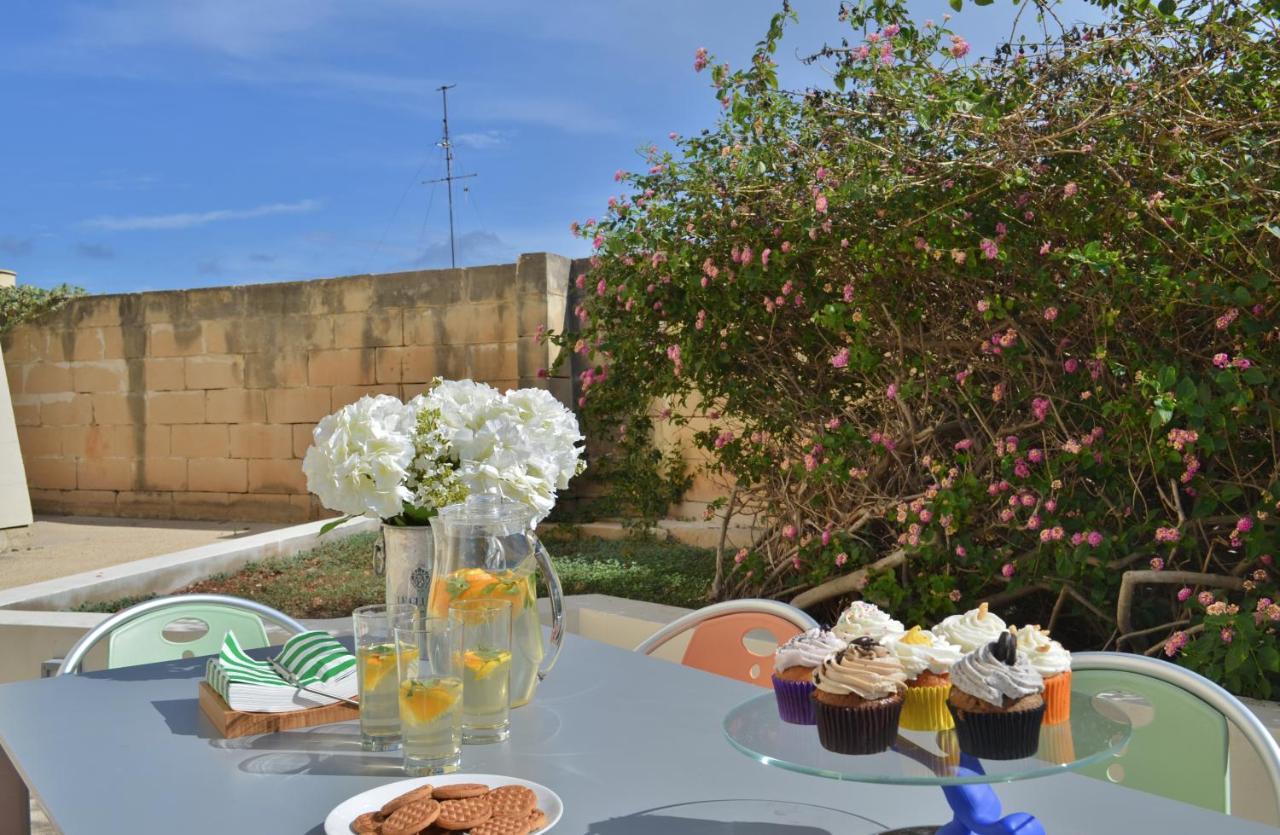 Ferienwohnung Light And Bright St Julians Central 1 San Ġiljan Exterior foto