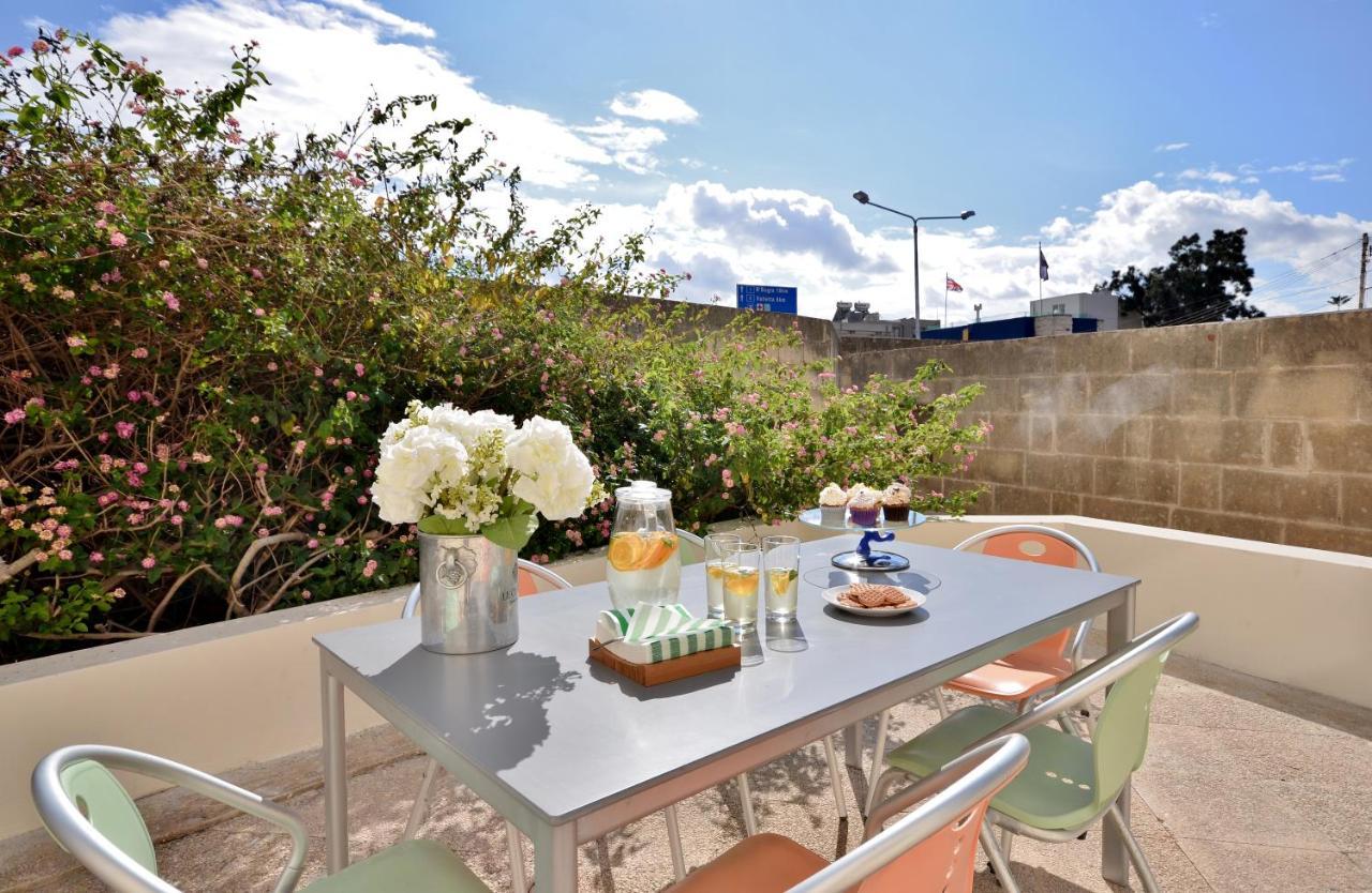 Ferienwohnung Light And Bright St Julians Central 1 San Ġiljan Exterior foto