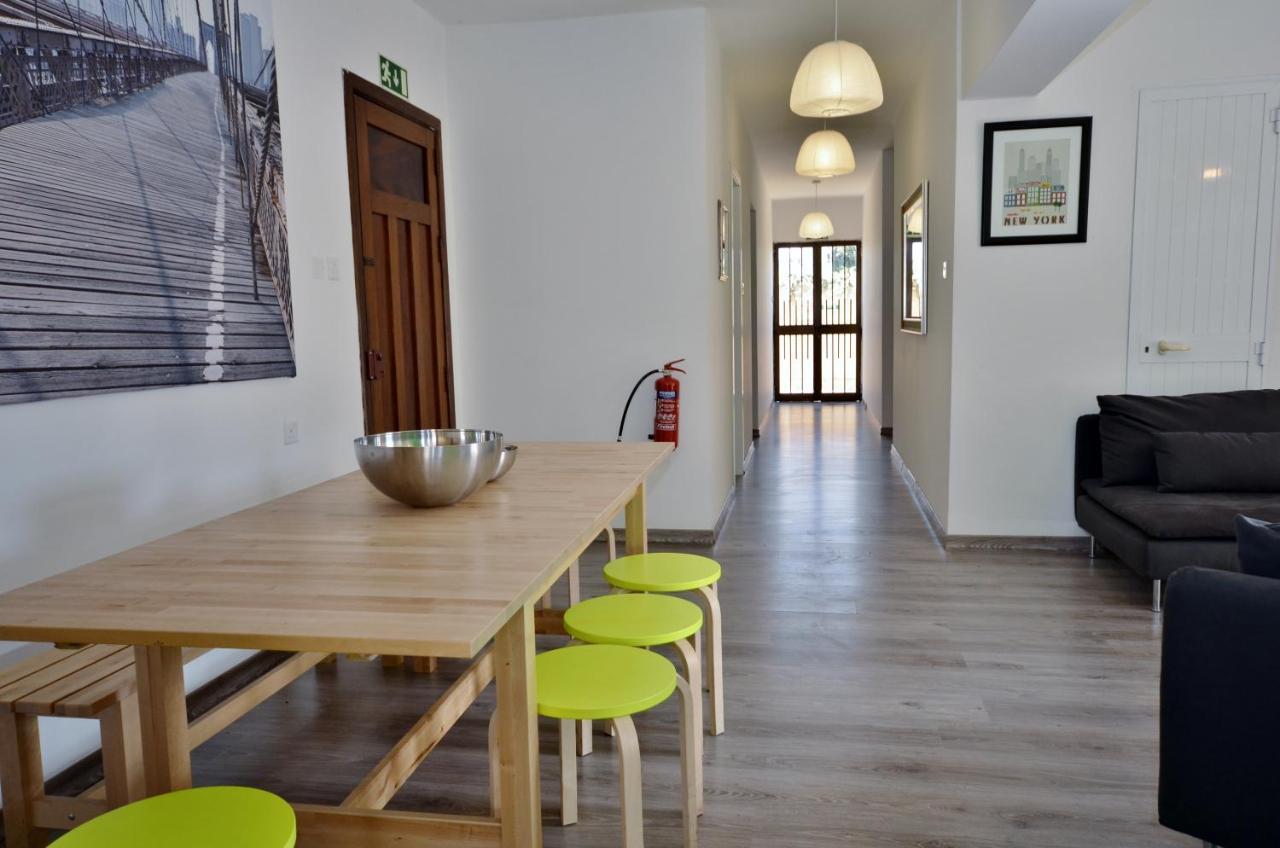 Ferienwohnung Light And Bright St Julians Central 1 San Ġiljan Exterior foto